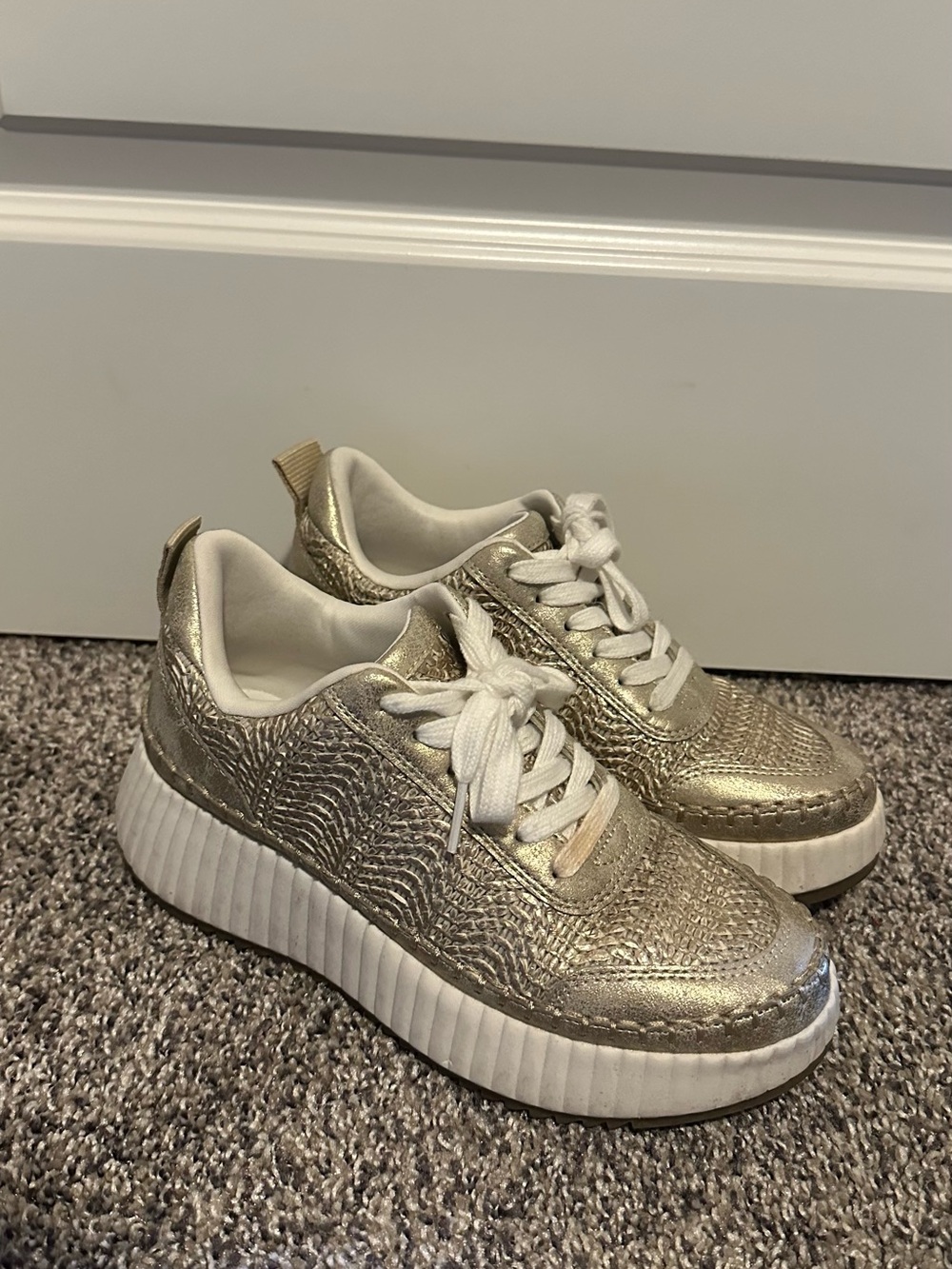 Universal Thread Gold Metallic Platform Lace-Up Sneakers